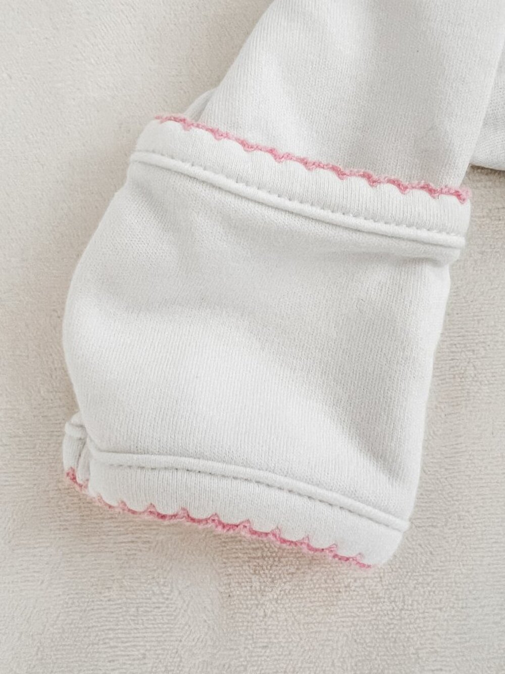 Kissy Kissy Newborn Baby Gown - Picture 4 of 5